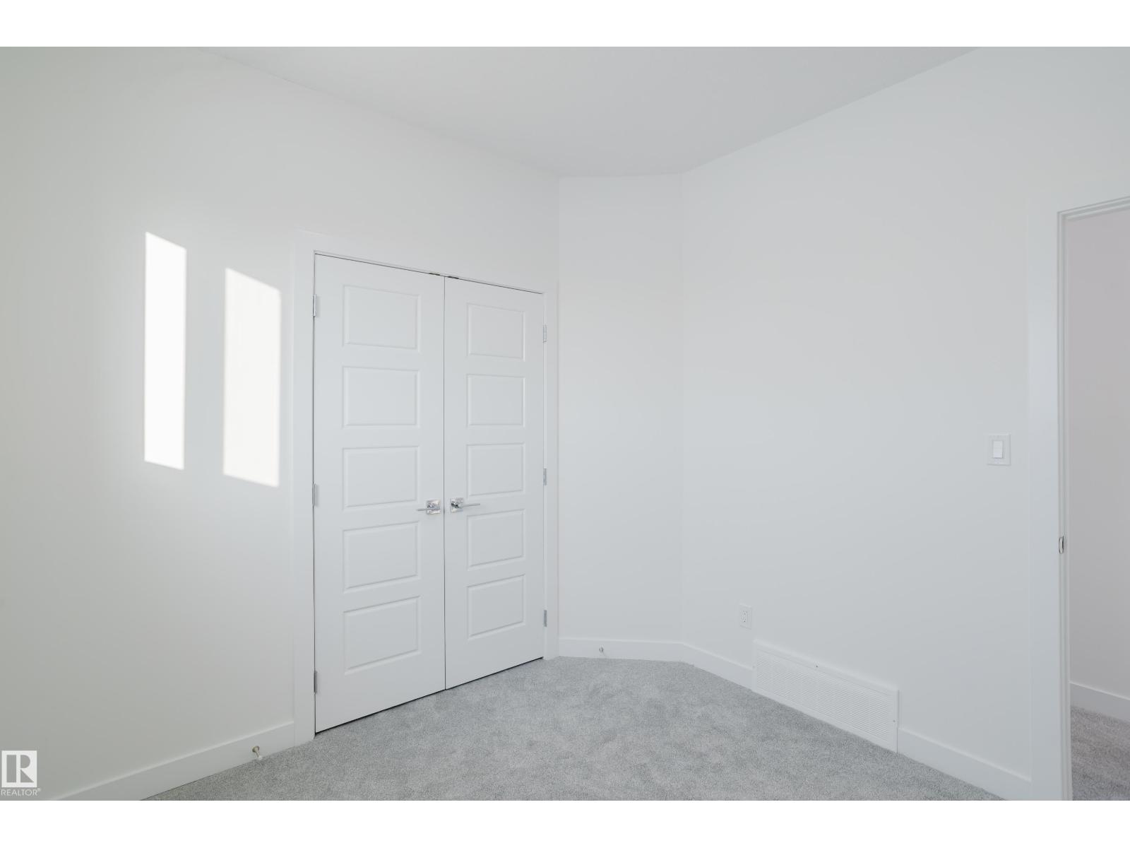 933 19 Av Nw, Edmonton, Alberta  T6T 2X4 - Photo 39 - E4468093