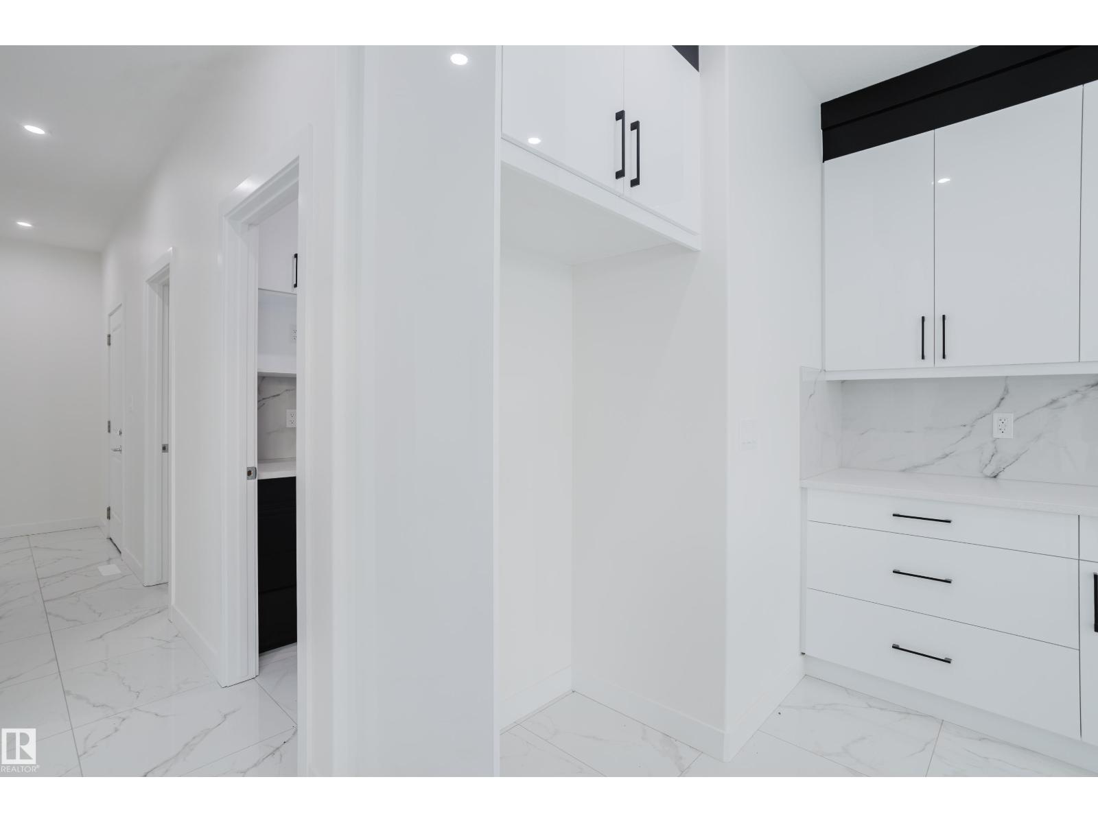 933 19 Av Nw, Edmonton, Alberta  T6T 2X4 - Photo 6 - E4468093