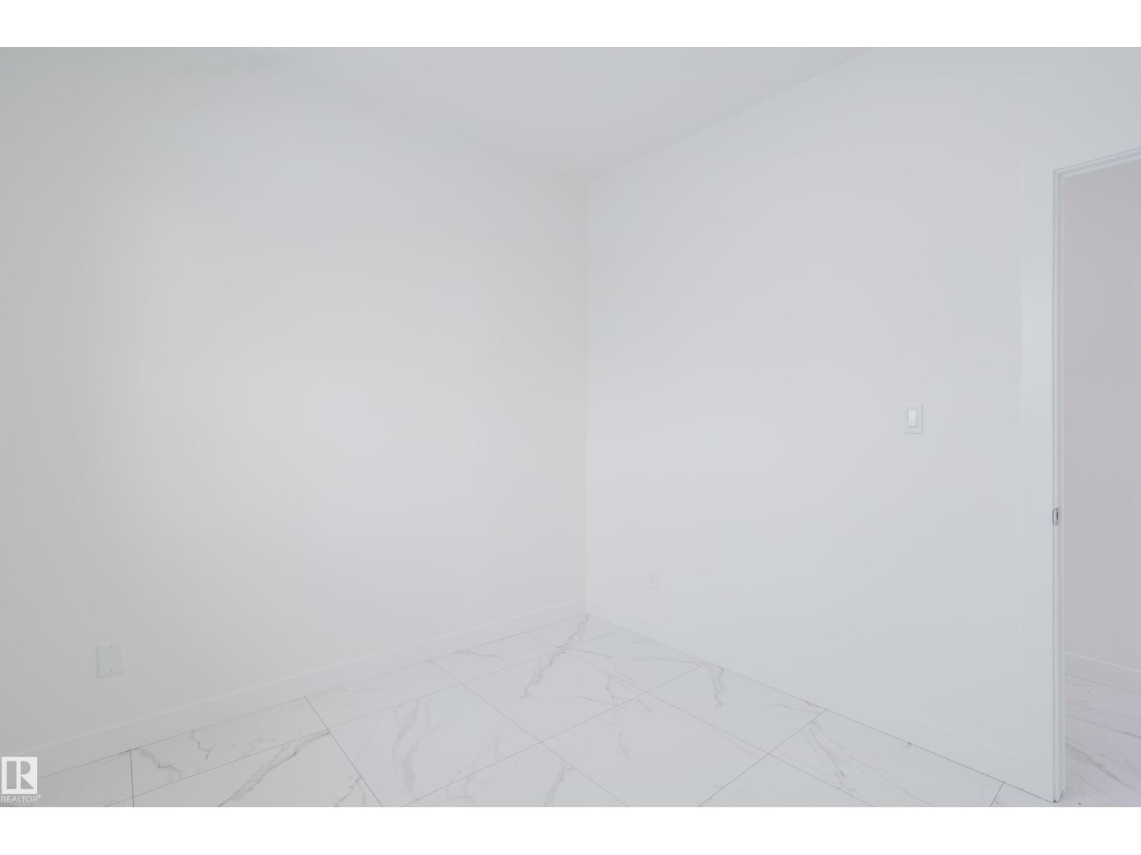 933 19 Av Nw, Edmonton, Alberta  T6T 2X4 - Photo 8 - E4468093