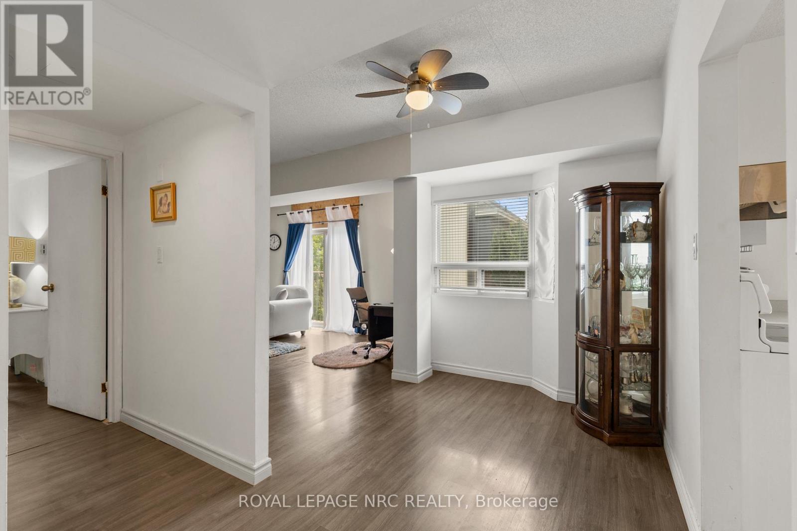 203 - 4872 Valley Way, Niagara Falls (Cherrywood), Ontario  L2E 1W3 - Photo 13 - X12631654