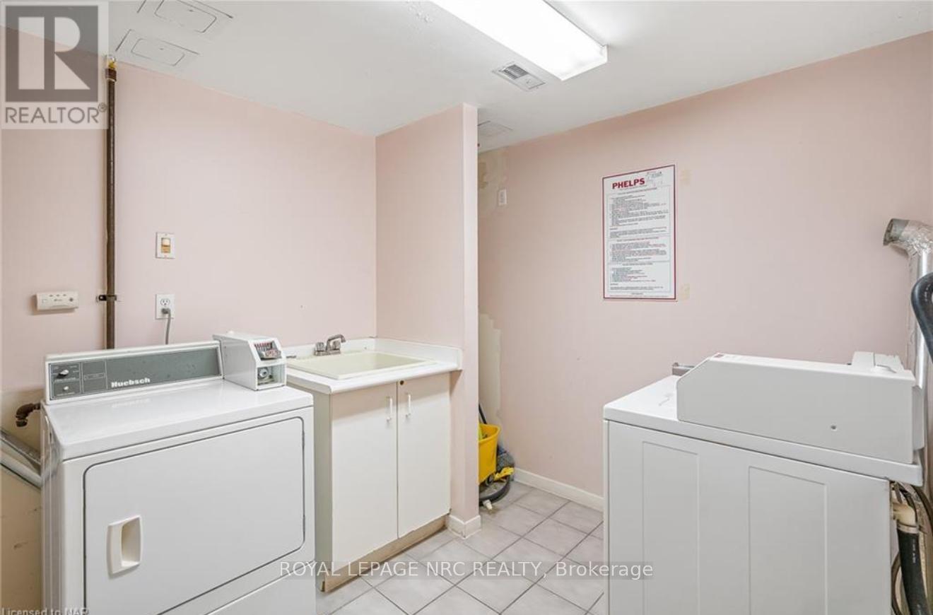 203 - 4872 Valley Way, Niagara Falls (Cherrywood), Ontario  L2E 1W3 - Photo 17 - X12631654