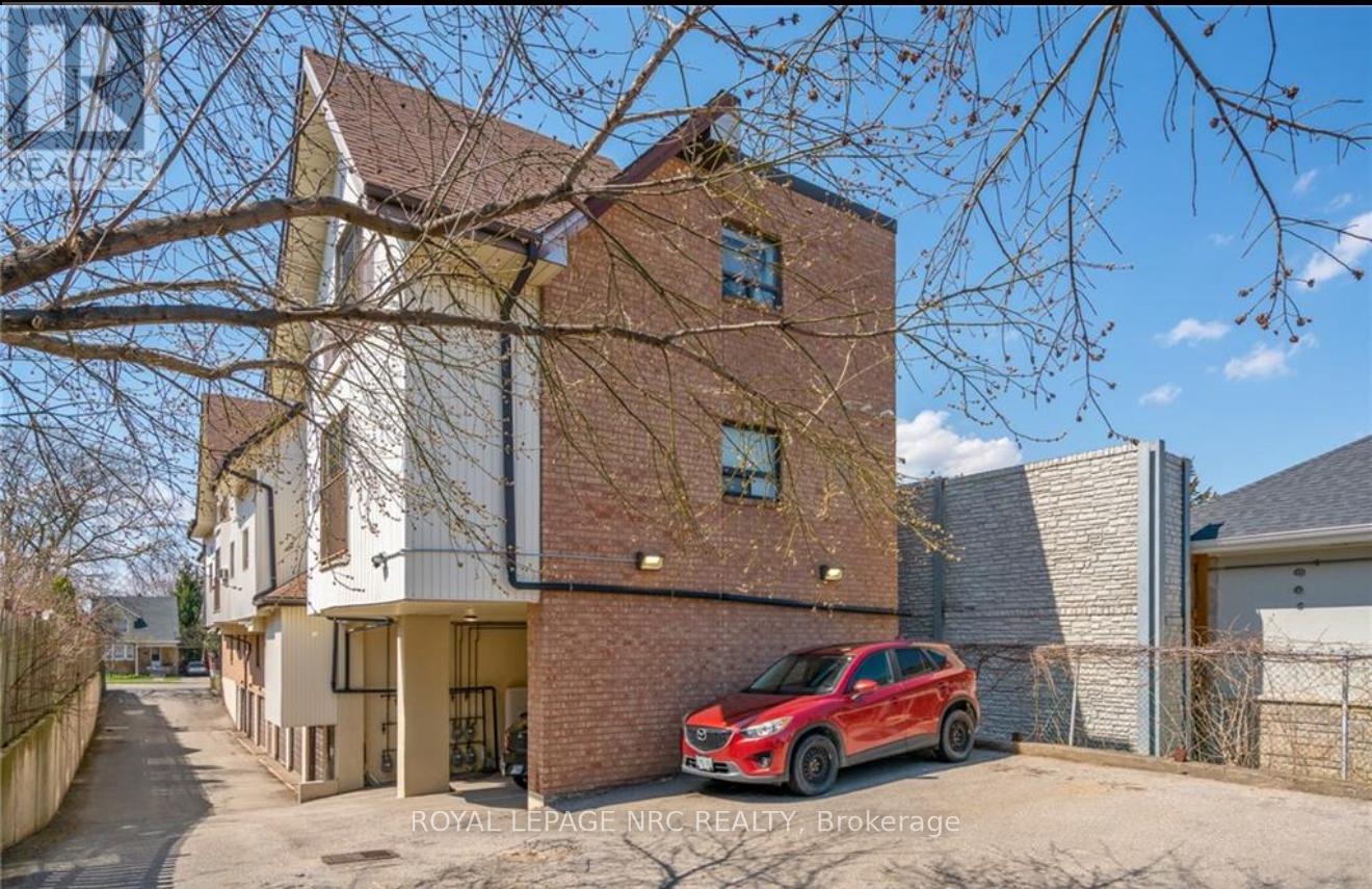 203 - 4872 Valley Way, Niagara Falls (Cherrywood), Ontario  L2E 1W3 - Photo 24 - X12631654