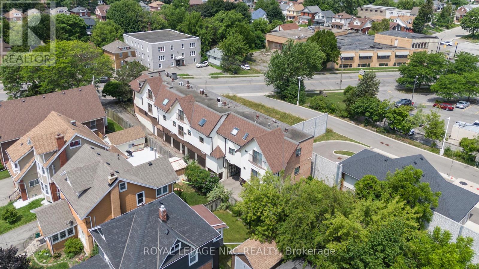203 - 4872 Valley Way, Niagara Falls (Cherrywood), Ontario  L2E 1W3 - Photo 25 - X12631654