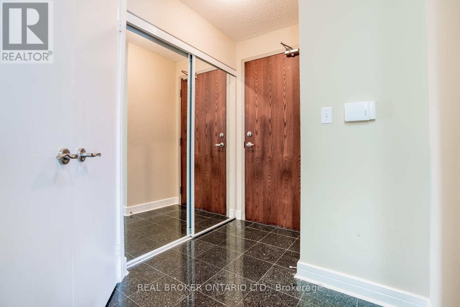 504 - 16 Harrison Garden Boulevard, Toronto, Ontario  M2N 7J6 - Photo 2 - C12631644