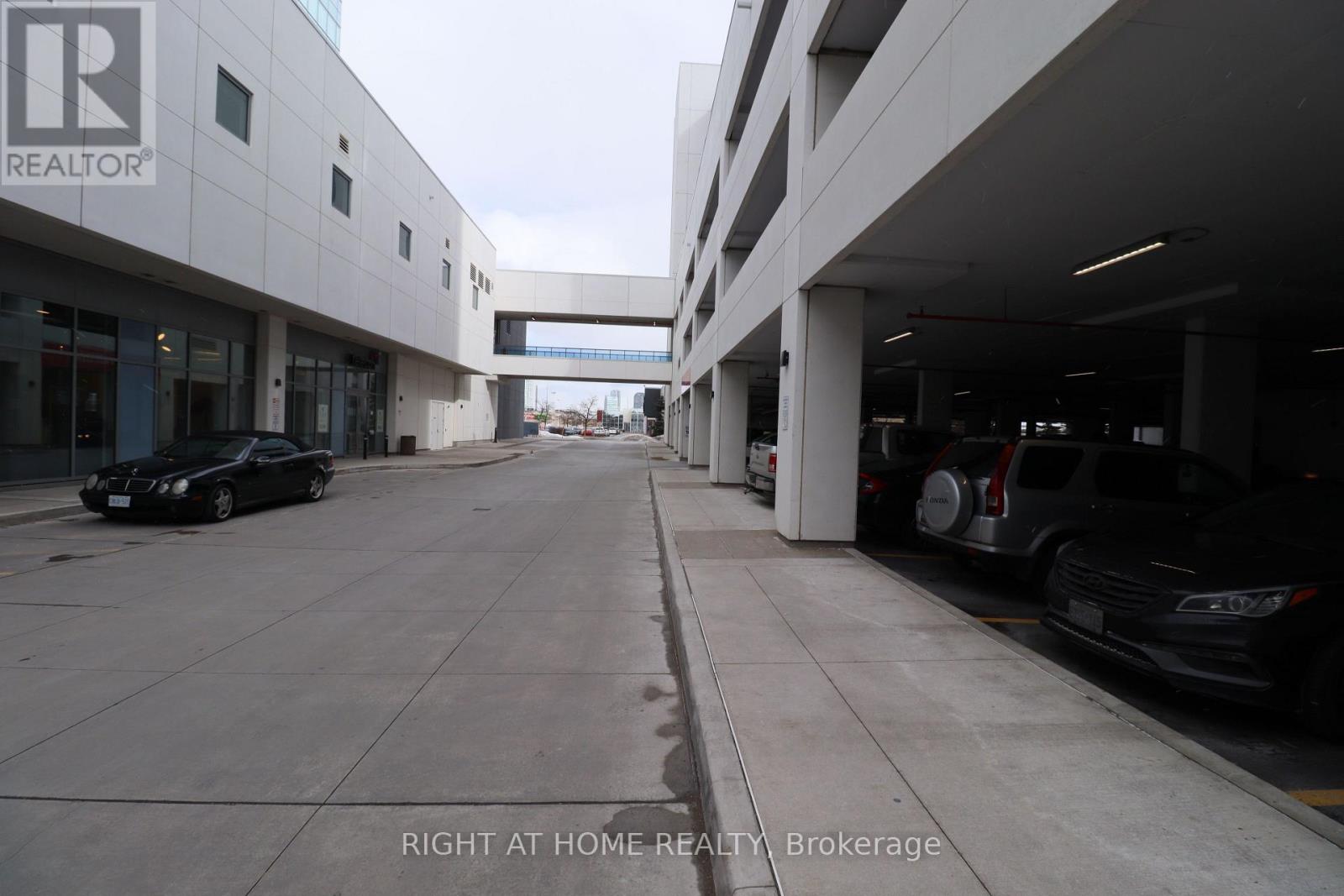 229 - 7777 Weston Road, Vaughan, Ontario  L4L 0G9 - Photo 3 - N12631636