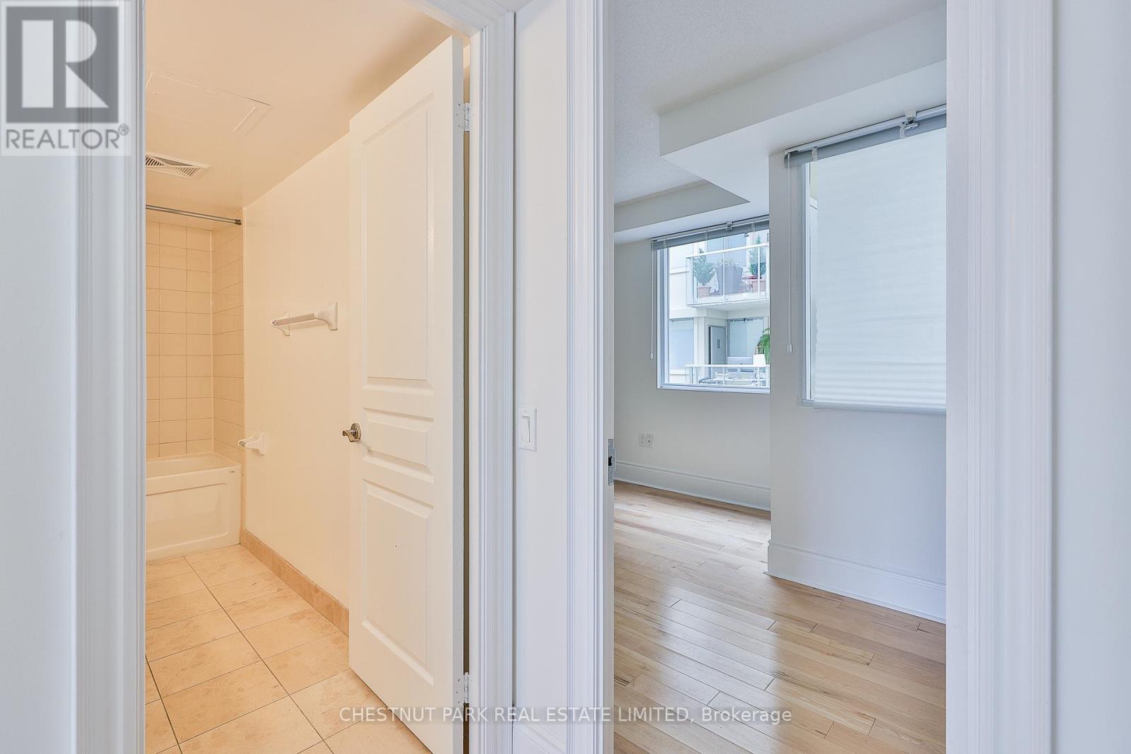 411 - 437 Roncesvalles Avenue, Toronto, Ontario  M6R 3B9 - Photo 23 - W12631640