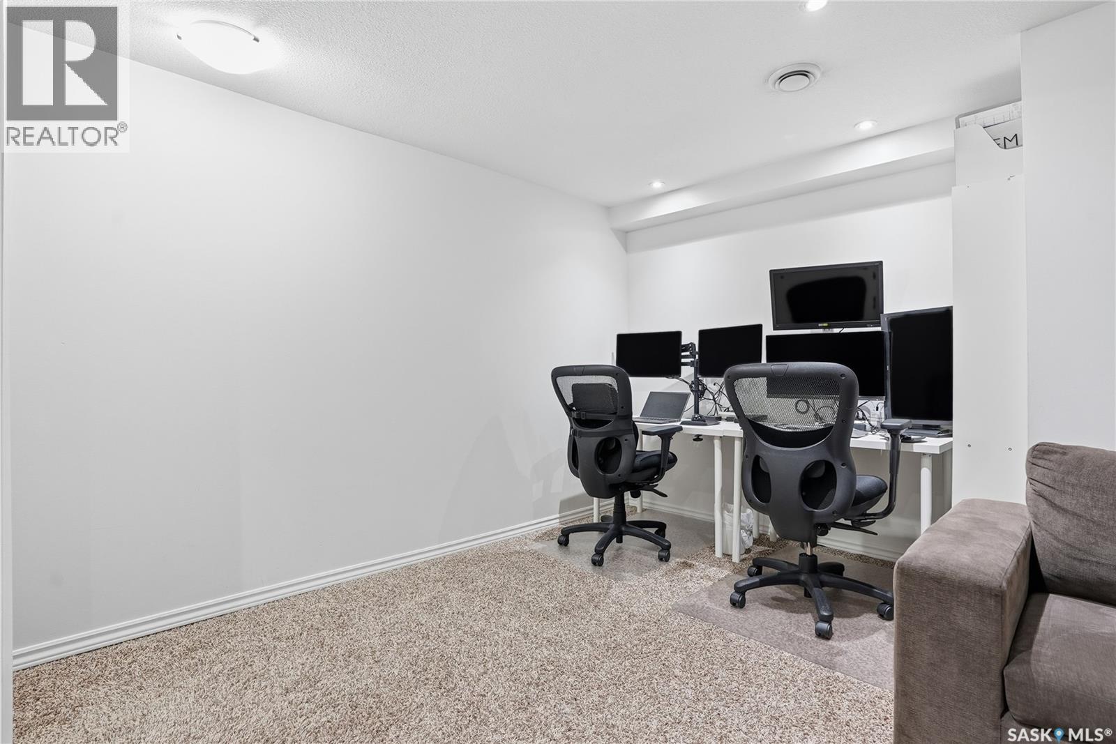 120 303 Slimmon Place, Saskatoon, Saskatchewan  S7V 0A8 - Photo 33 - SK025599