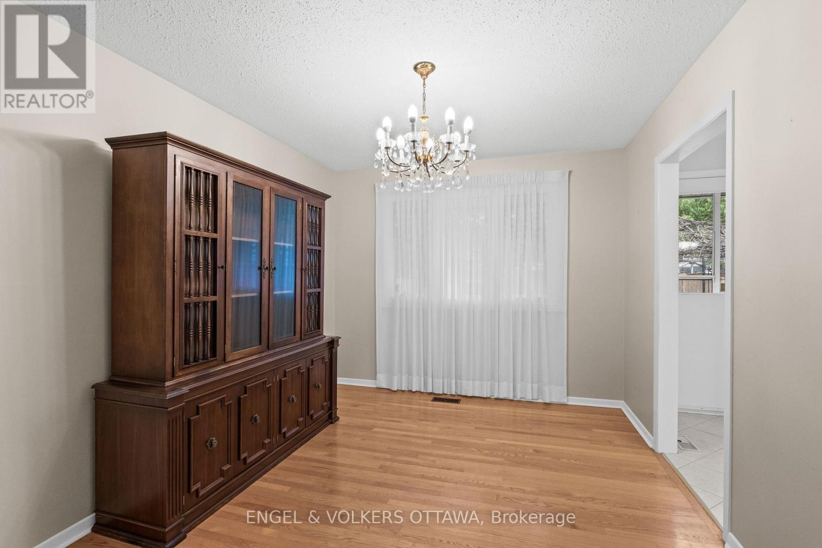 3348 Kodiak Street, Ottawa, Ontario  K1V 7S8 - Photo 12 - X12631662