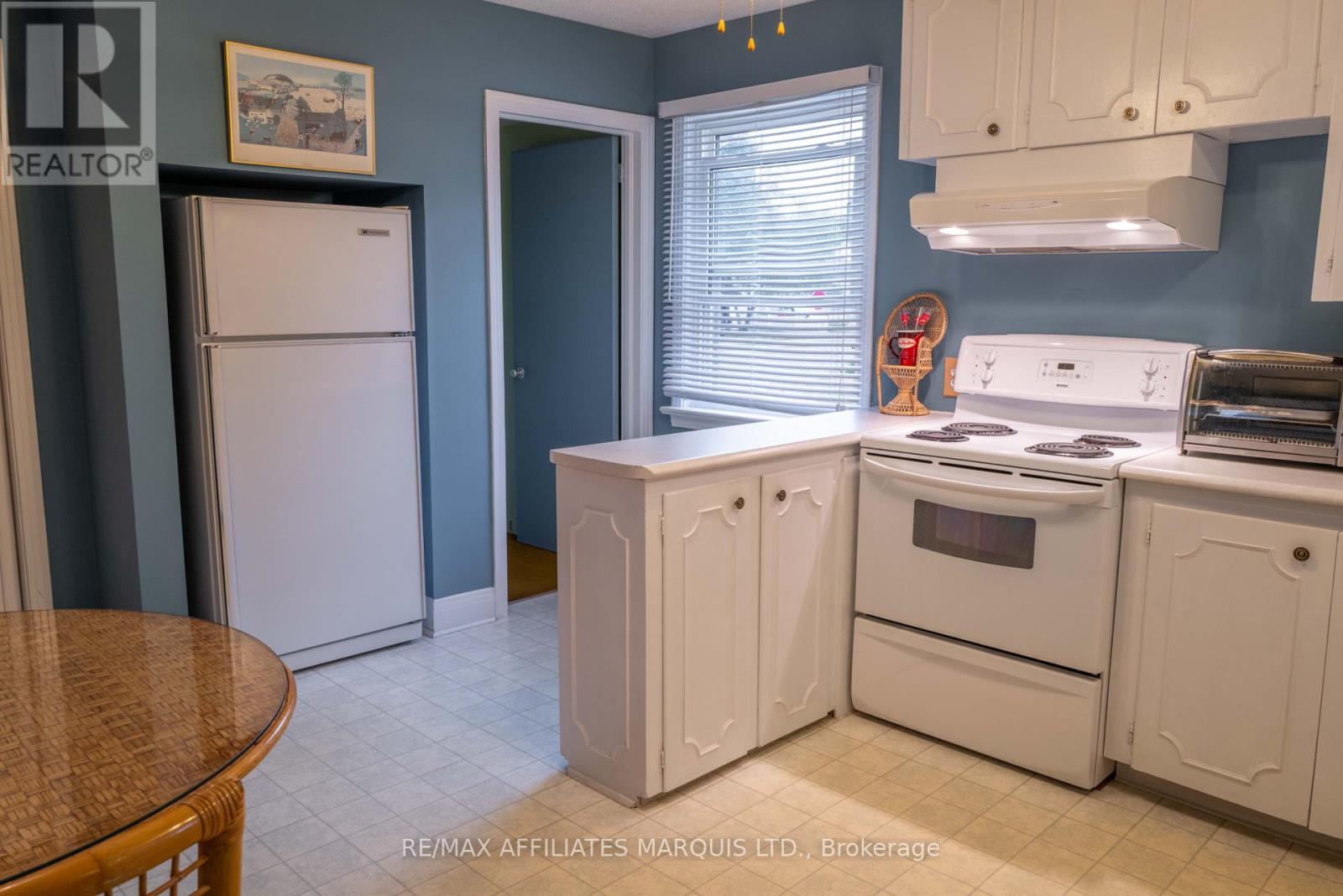 601 Fourth Street E, Cornwall, Ontario  K6H 2K1 - Photo 5 - X12422146