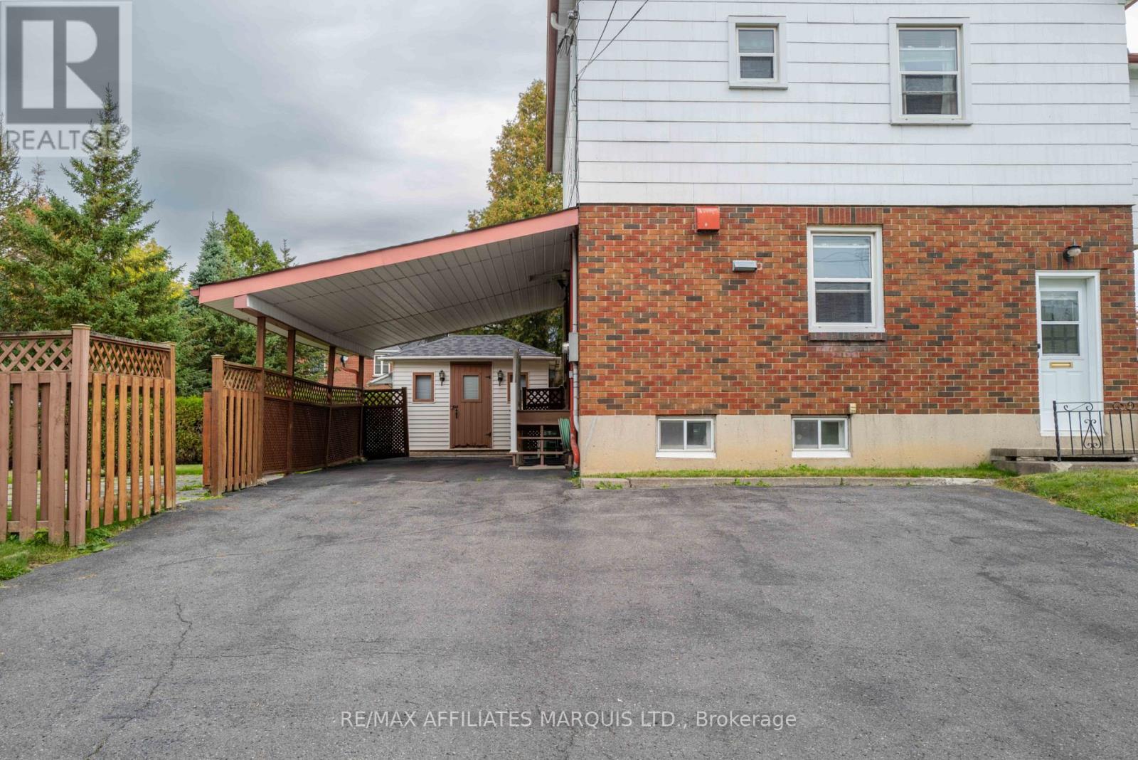 601 Fourth Street E, Cornwall, Ontario  K6H 2K1 - Photo 3 - X12422146