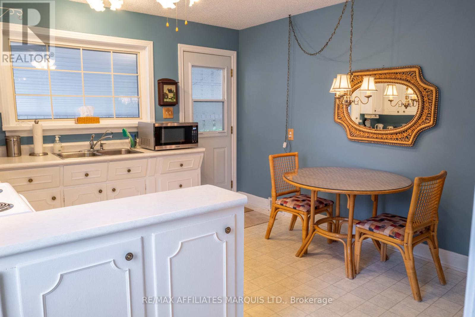 601 Fourth Street E, Cornwall, Ontario  K6H 2K1 - Photo 7 - X12422146