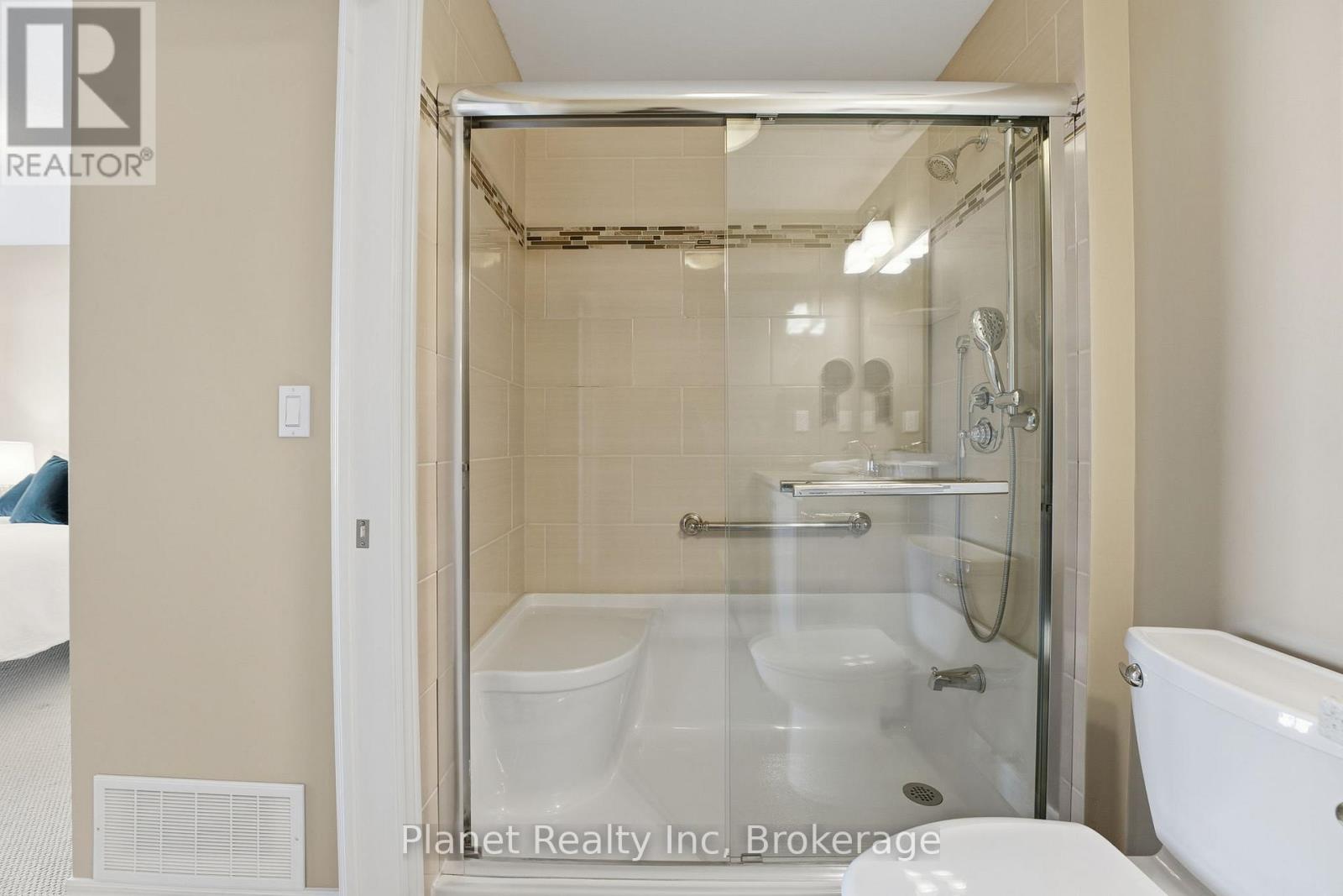 C305 - 65 Bayberry Drive, Guelph (Village By The Arboretum), Ontario  N1G 5K8 - Photo 19 - X12631664