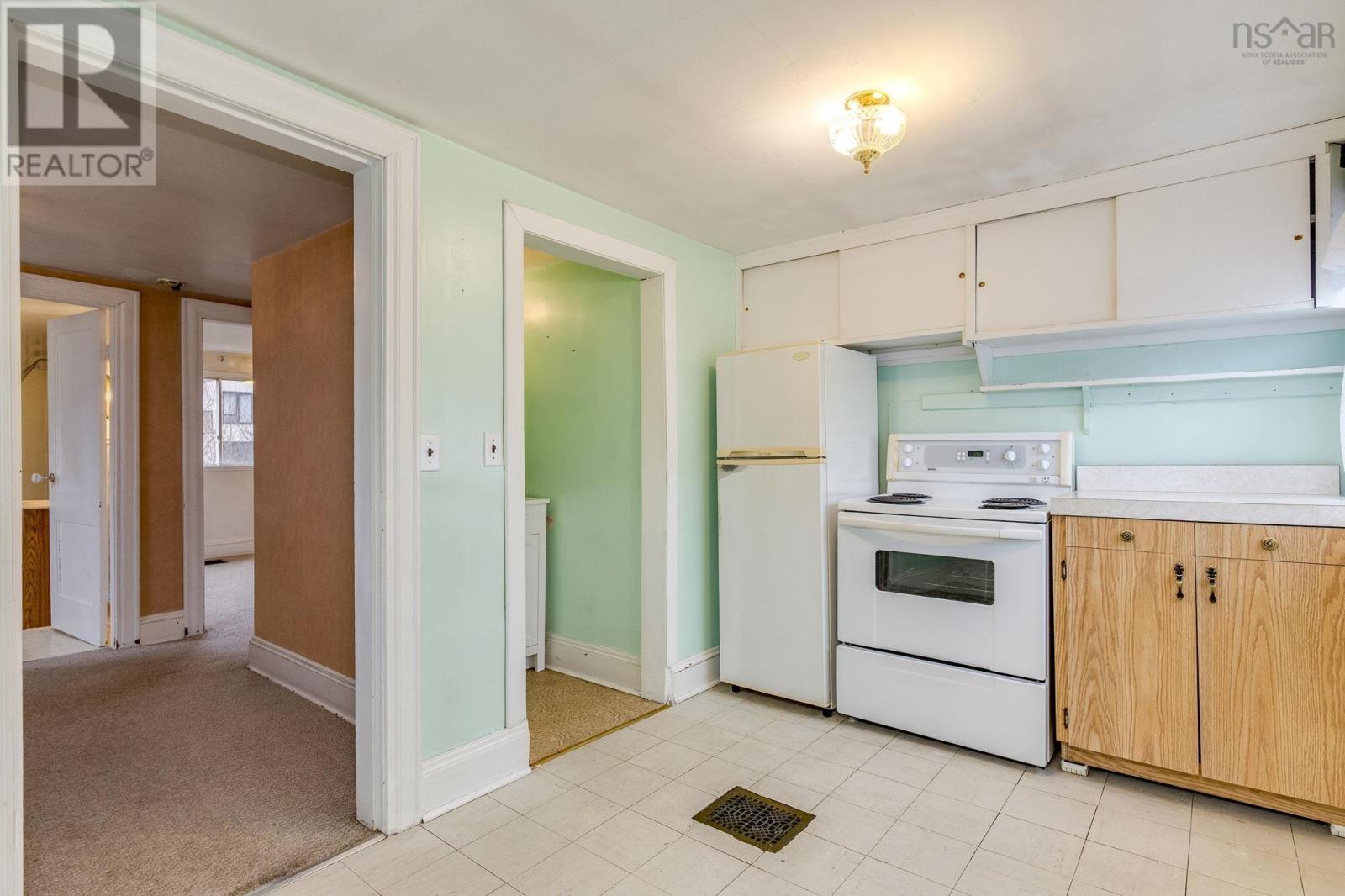 8 Ashdale Avenue, Halifax, Nova Scotia  B3N 2C8 - Photo 28 - 202529229