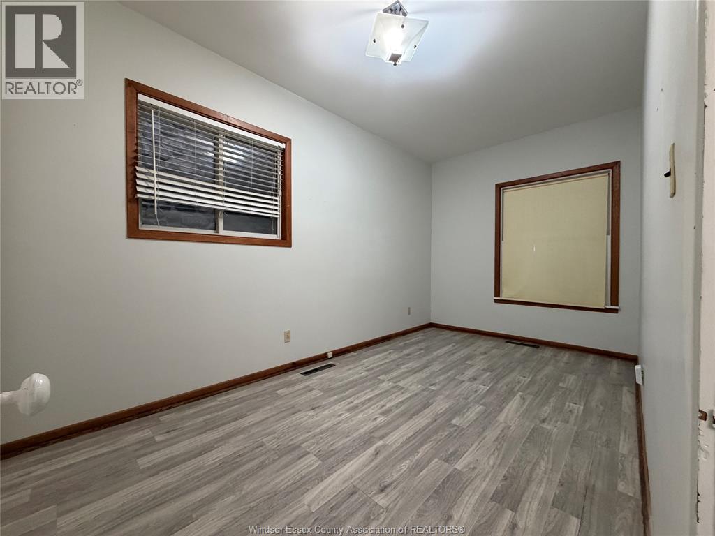 1062 Howard Avenue, Windsor, Ontario N9A 1S7 - Photo 12 - 25031431