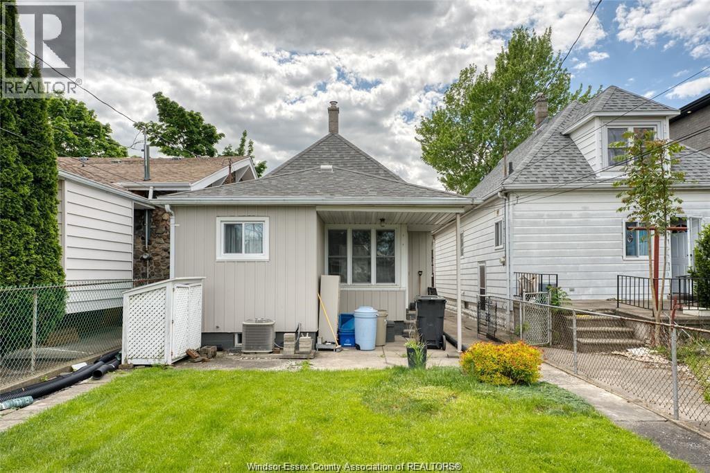 1062 Howard Avenue, Windsor, Ontario N9A 1S7 - Photo 7 - 25031431