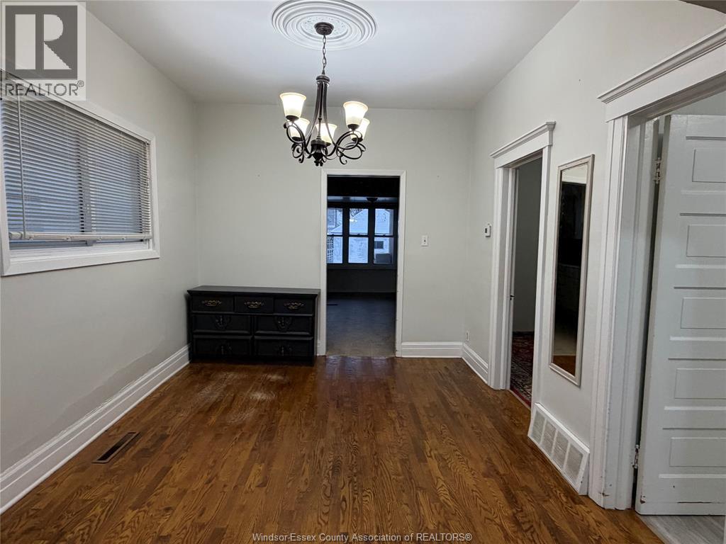 1062 Howard Avenue, Windsor, Ontario N9A 1S7 - Photo 13 - 25031431