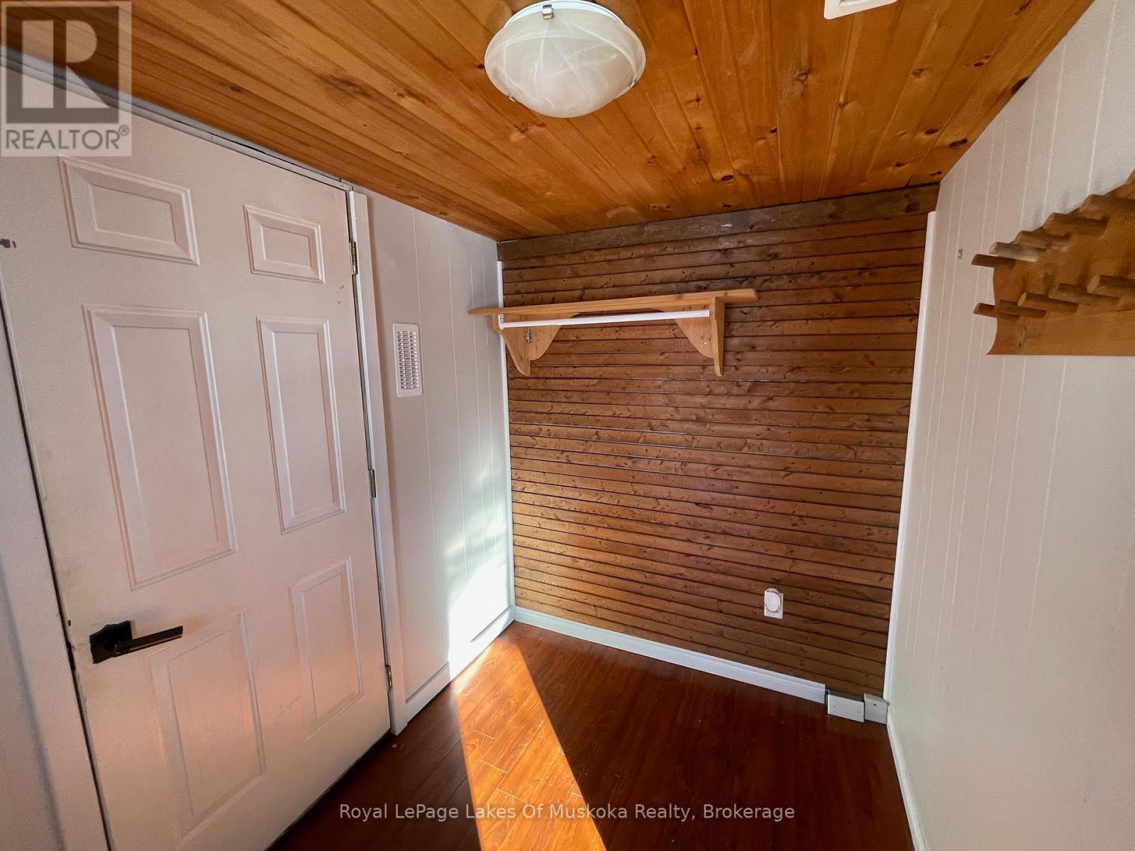 560 John Street N, Gravenhurst, Ontario P1P 1G2 - Photo 21 - X12630564