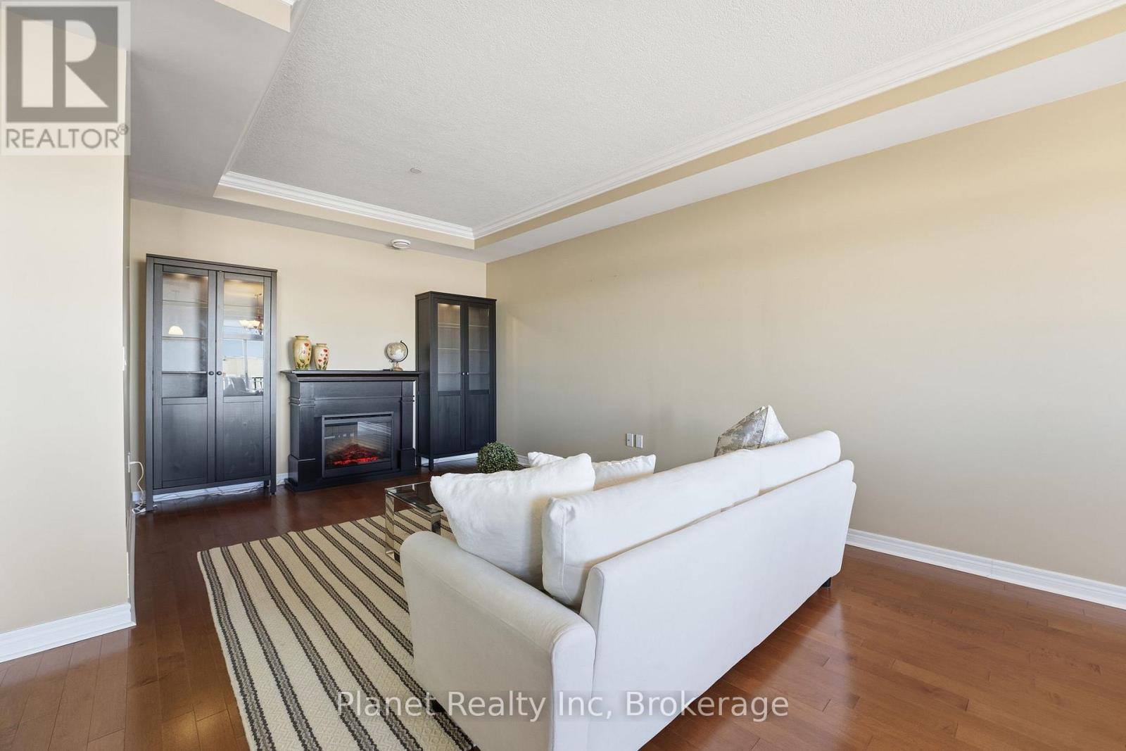 C305 - 65 Bayberry Drive, Guelph (Village By The Arboretum), Ontario  N1G 5K8 - Photo 10 - X12631664