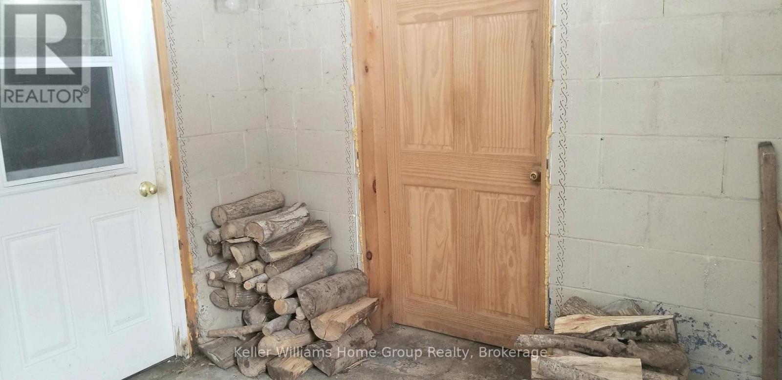 125 North Diagonal Road, South Bruce Peninsula, Ontario N0H 2T0 - Photo 42 - X12419545