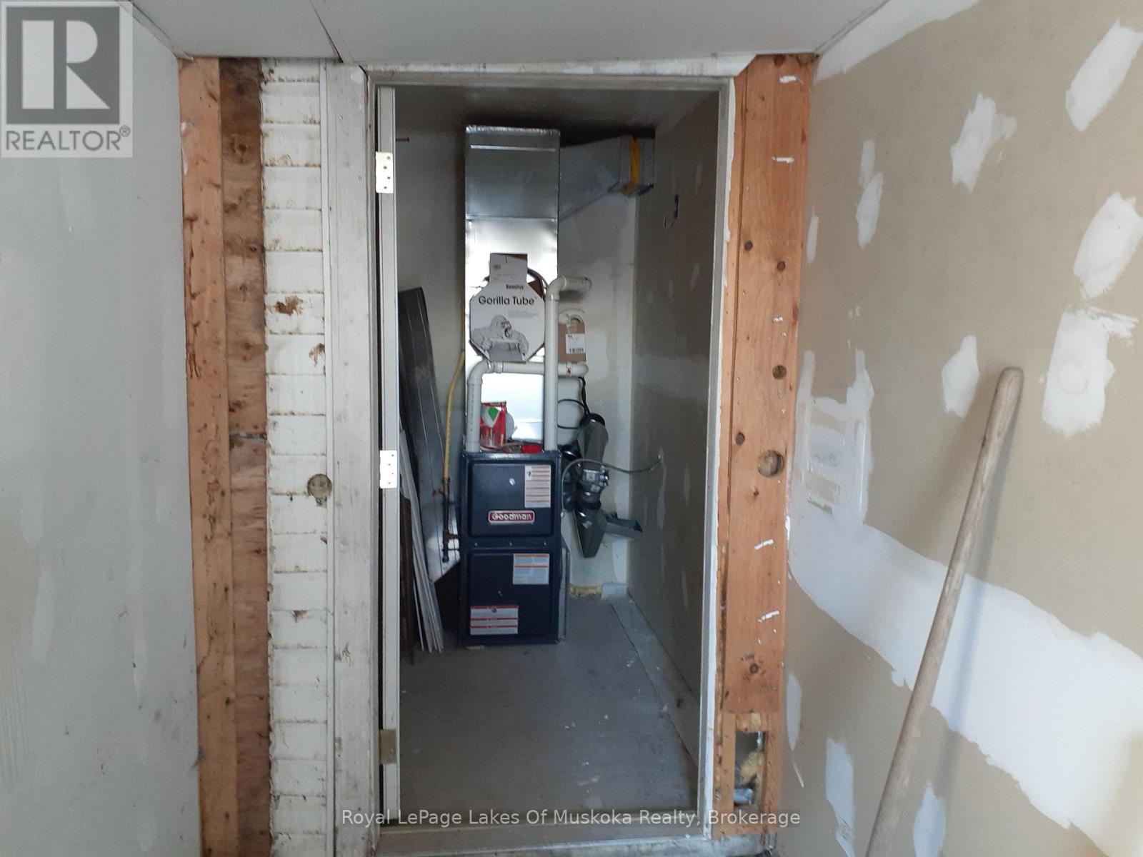 560 John Street N, Gravenhurst, Ontario P1P 1G2 - Photo 18 - X12630564