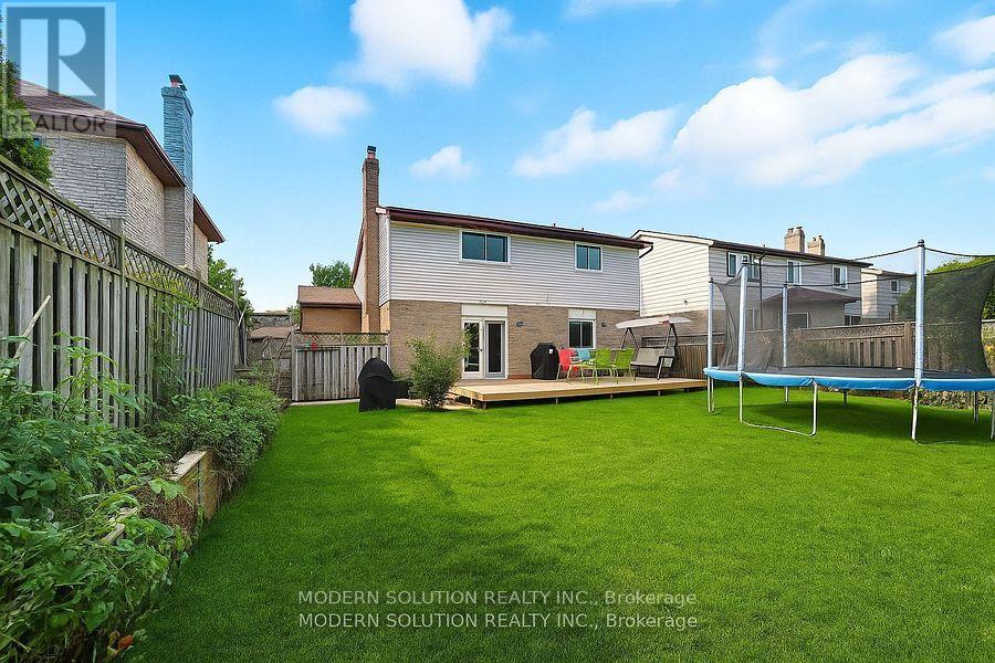 5 Woodlawn Court, Whitby, Ontario  L1N 6R4 - Photo 33 - E12631670