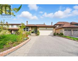 5 WOODLAWN COURT, Whitby, Ontario
