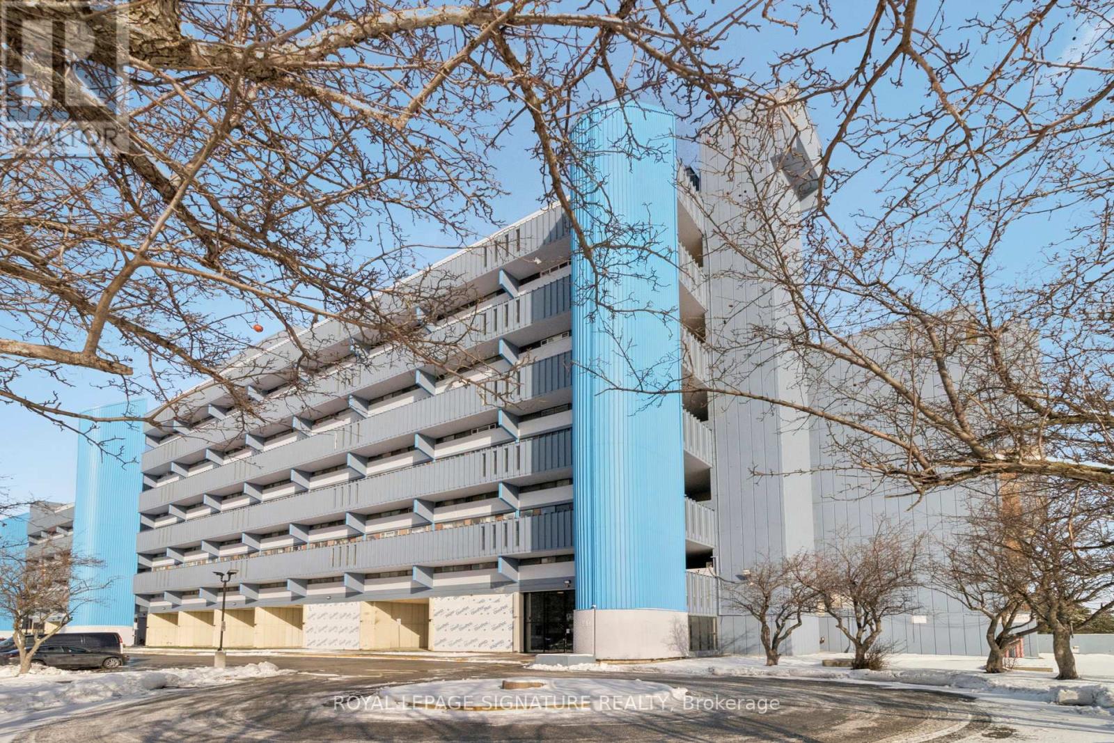 720 - 4645 Jane Street, Toronto, Ontario  M3N 2K9 - Photo 2 - W12616976