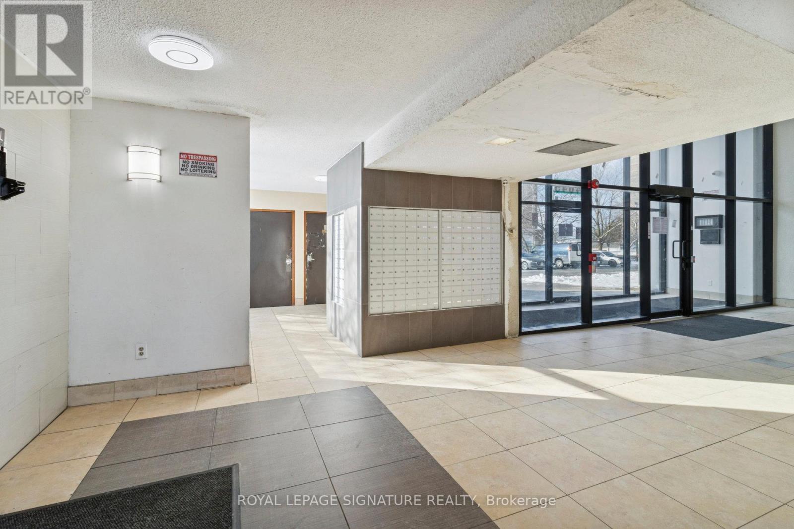 720 - 4645 Jane Street, Toronto, Ontario  M3N 2K9 - Photo 10 - W12616976