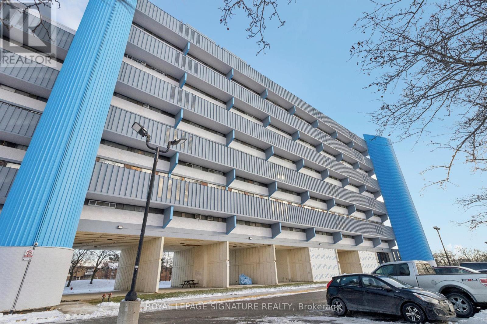 720 - 4645 Jane Street, Toronto, Ontario  M3N 2K9 - Photo 4 - W12616976