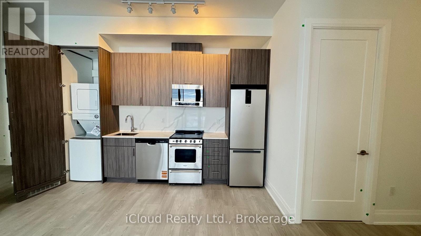 Ph114 - 412 Silver Maple Road, Oakville, Ontario  L6H 7X8 - Photo 13 - W12631678