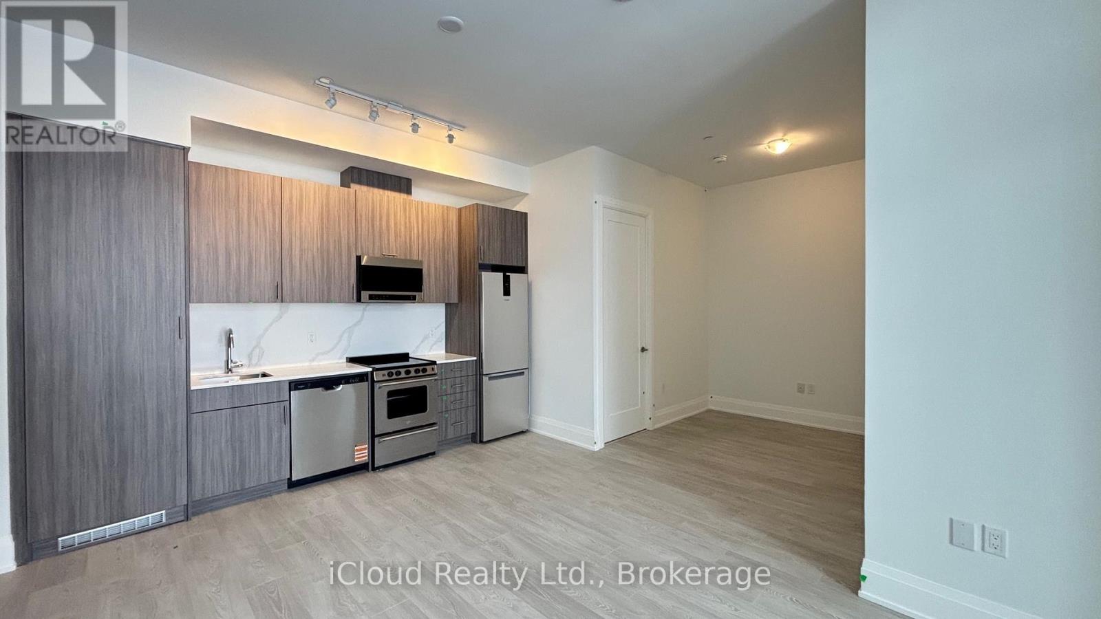 Ph114 - 412 Silver Maple Road, Oakville, Ontario  L6H 7X8 - Photo 14 - W12631678