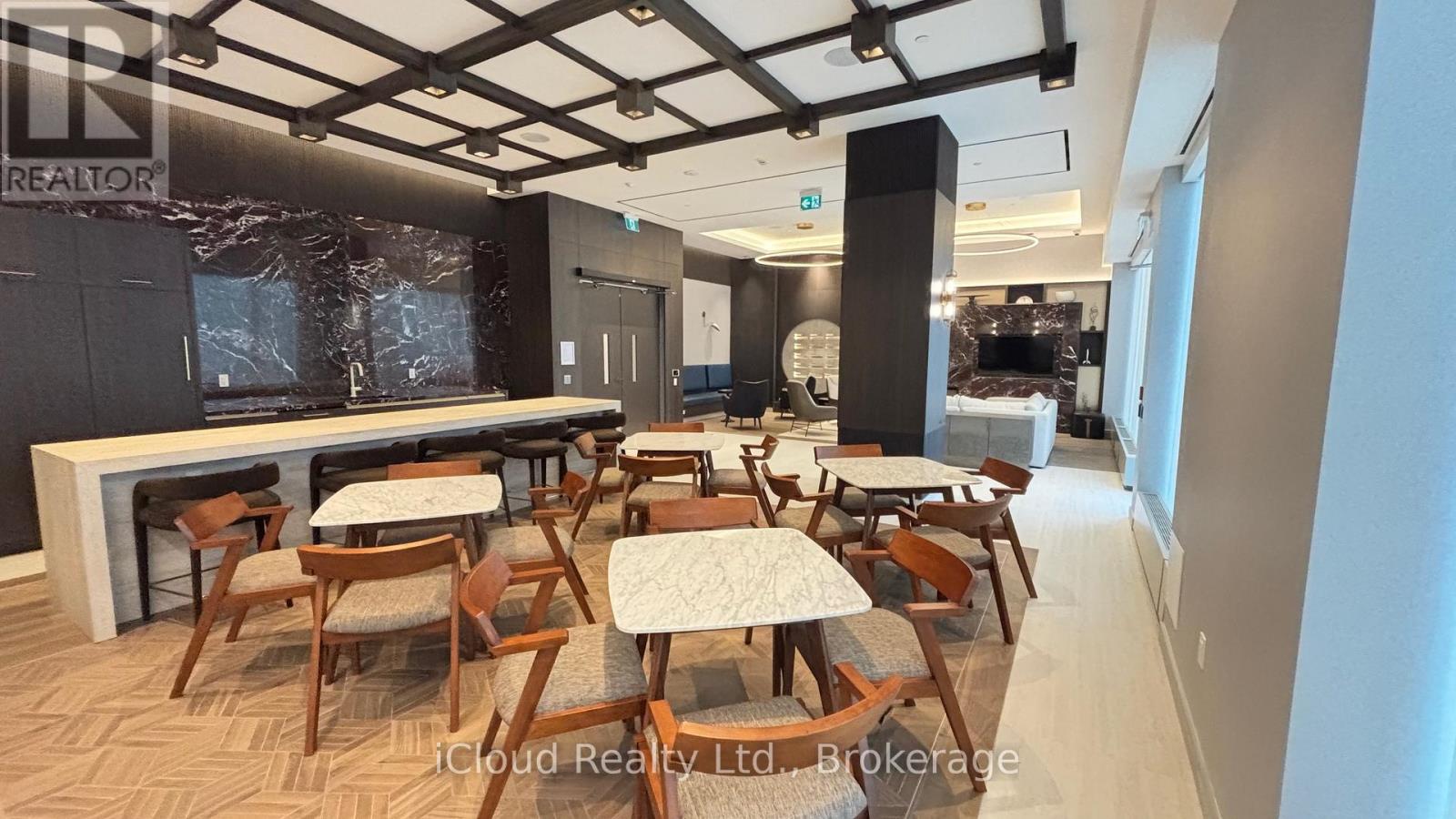 Ph114 - 412 Silver Maple Road, Oakville, Ontario  L6H 7X8 - Photo 46 - W12631678