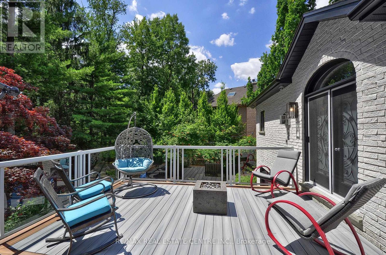 27 Woodmans Court, Kitchener, Ontario  N2P 2B2 - Photo 36 - X12631668