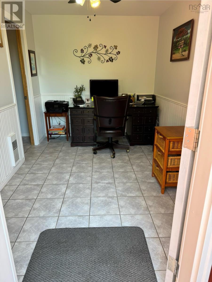 39 Davis Drive, Port Hastings, Nova Scotia  B9A 1R2 - Photo 5 - 202517783