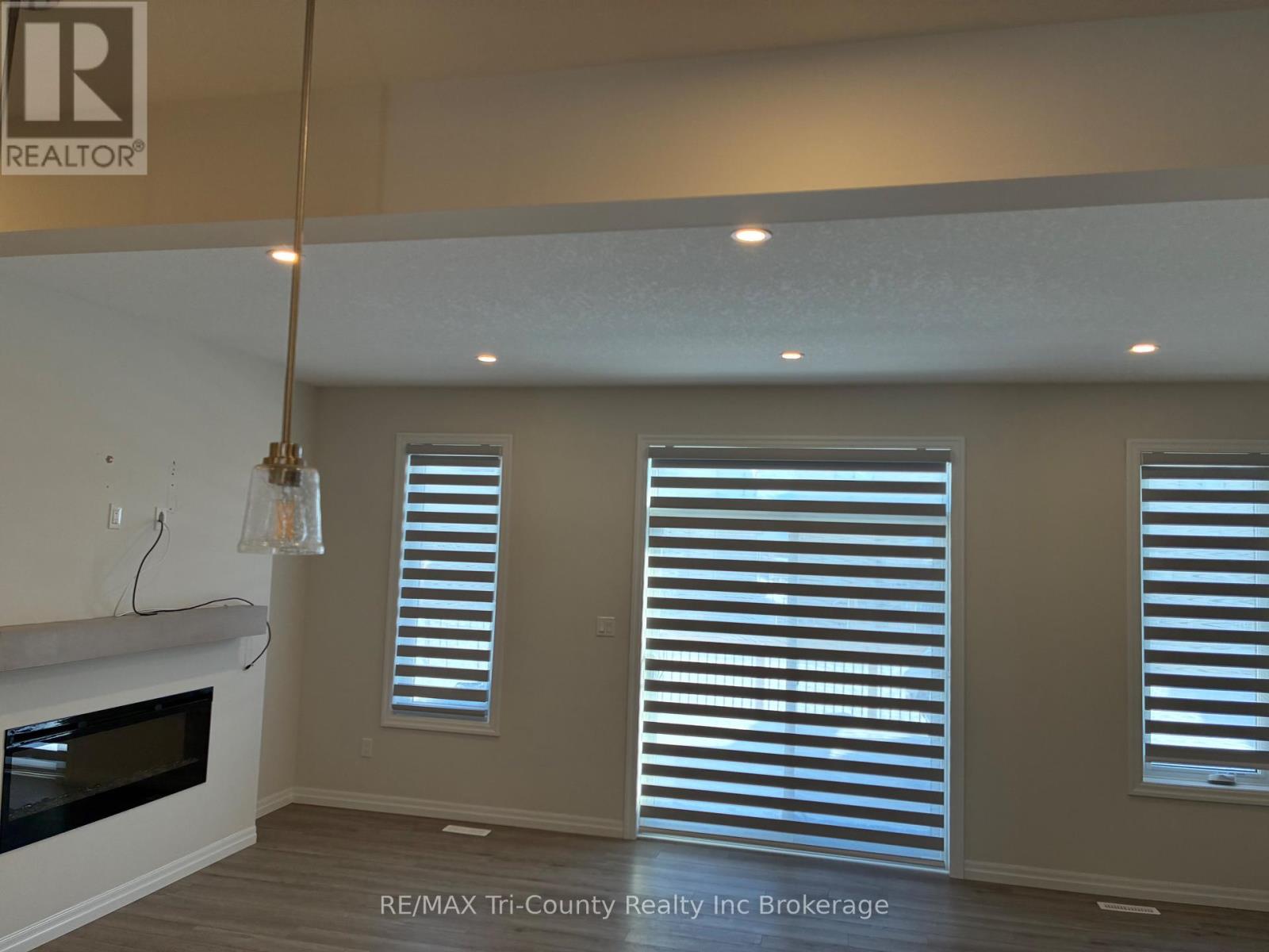 75 Keba Crescent, Tillsonburg, Ontario  N4G 0K8 - Photo 7 - X12631692