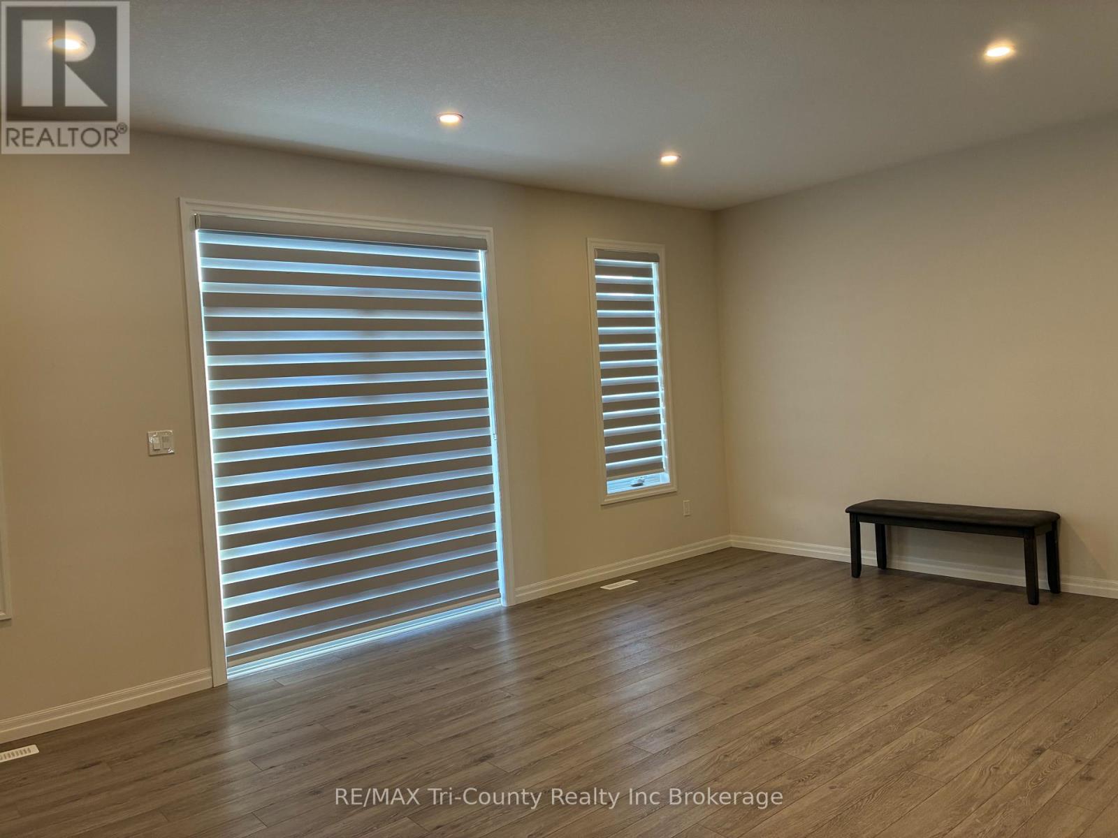 75 Keba Crescent, Tillsonburg, Ontario  N4G 0K8 - Photo 8 - X12631692