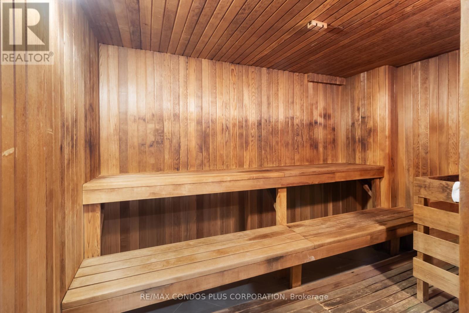 1318 - 55 Harbour Square, Toronto, Ontario  M5J 2L1 - Photo 37 - C12631490