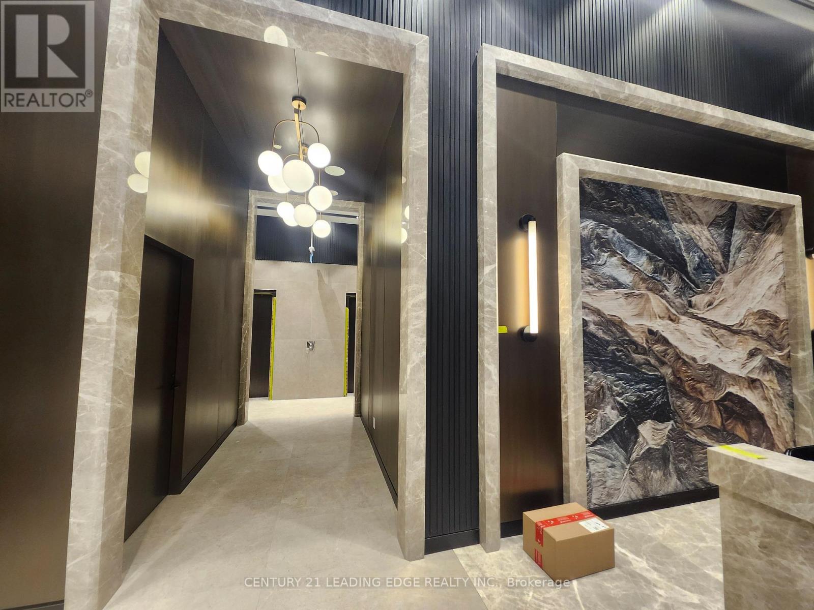 3302 - 20 Soudan Avenue, Toronto, Ontario  M4S 0E2 - Photo 2 - C12631688