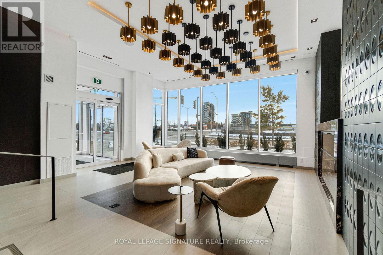 Ph111 - 412 Silver Maple Road, Oakville, Ontario  L6H 7X8 - Photo 7 - W12631698