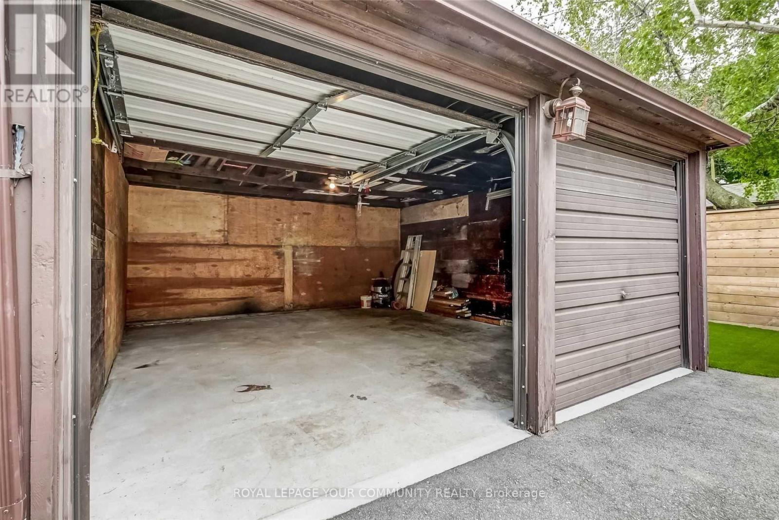 267 Westmount Avenue, Toronto, Ontario  M6E 3M9 - Photo 26 - C12631708