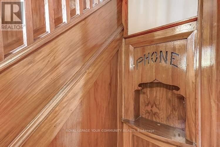 267 Westmount Avenue, Toronto, Ontario  M6E 3M9 - Photo 6 - C12631708