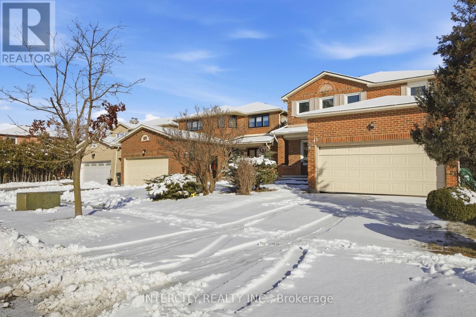 45 Merganser Crescent, Brampton, Ontario  L6W 4G2 - Photo 2 - W12629906