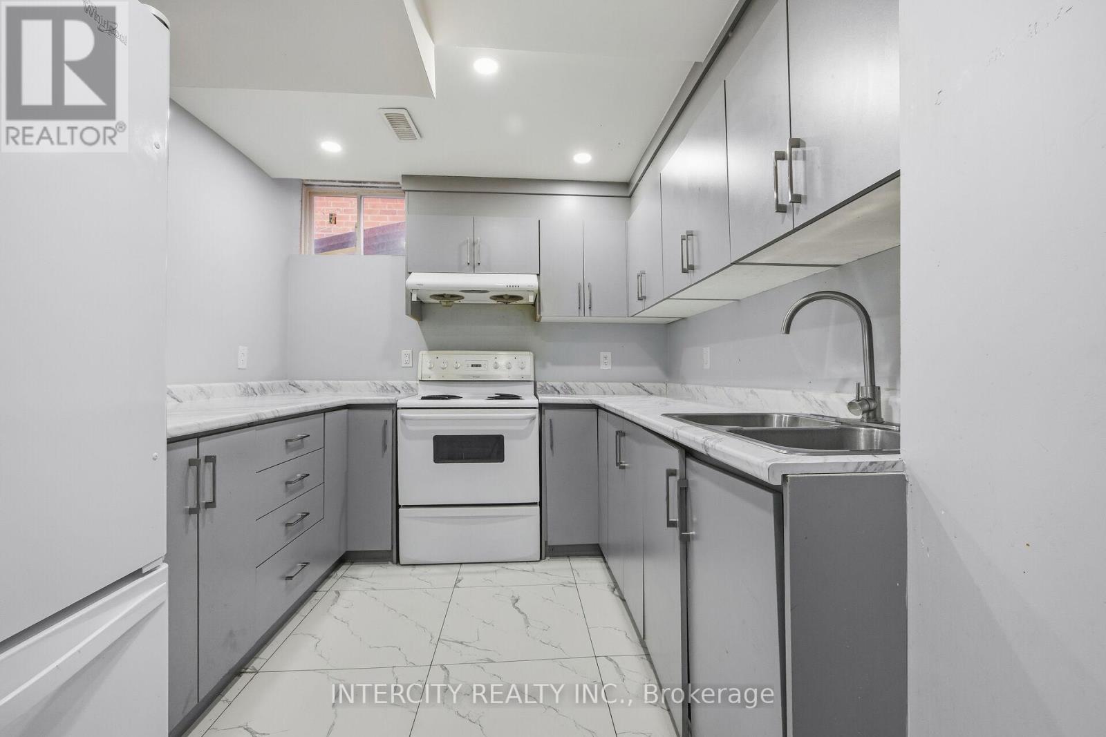 45 Merganser Crescent, Brampton, Ontario  L6W 4G2 - Photo 37 - W12629906