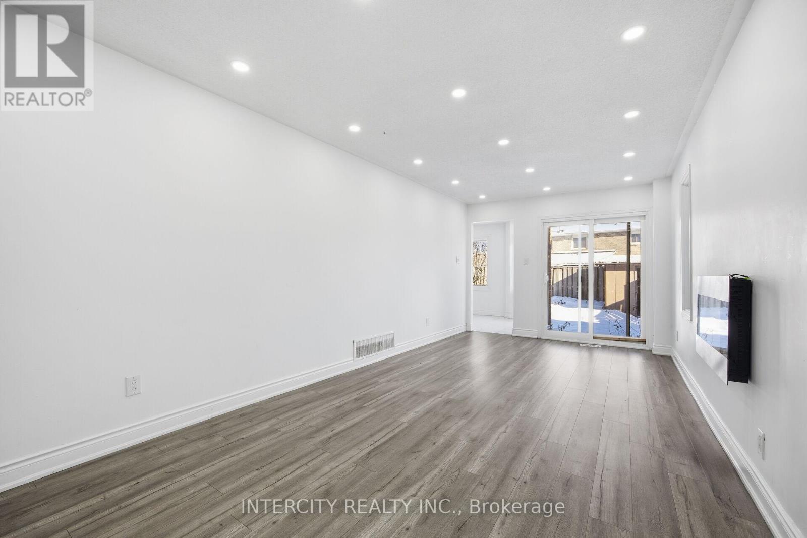 45 Merganser Crescent, Brampton, Ontario  L6W 4G2 - Photo 15 - W12629906