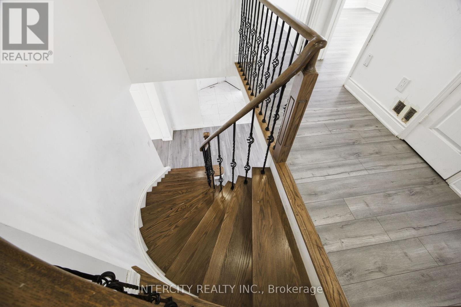 45 Merganser Crescent, Brampton, Ontario  L6W 4G2 - Photo 19 - W12629906