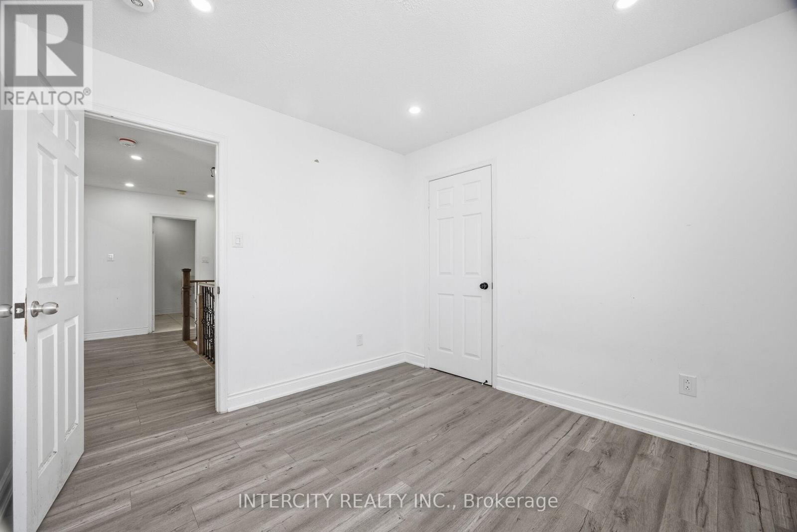 45 Merganser Crescent, Brampton, Ontario  L6W 4G2 - Photo 32 - W12629906