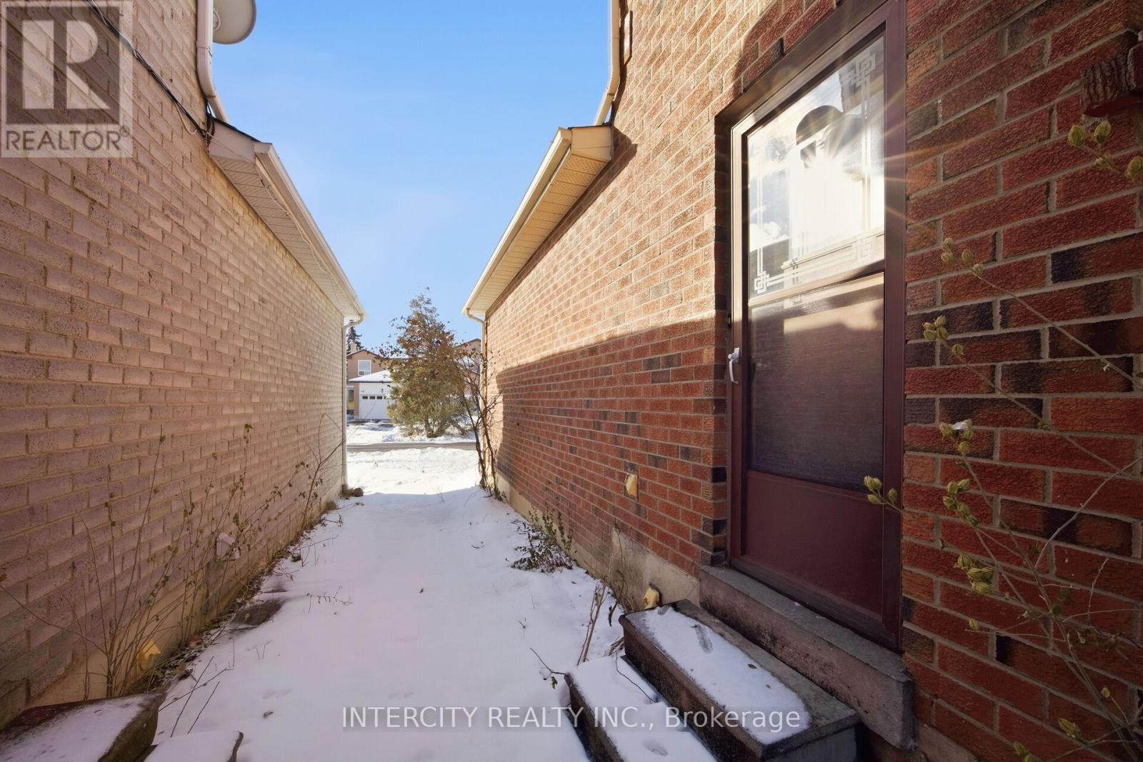 45 Merganser Crescent, Brampton, Ontario  L6W 4G2 - Photo 48 - W12629906