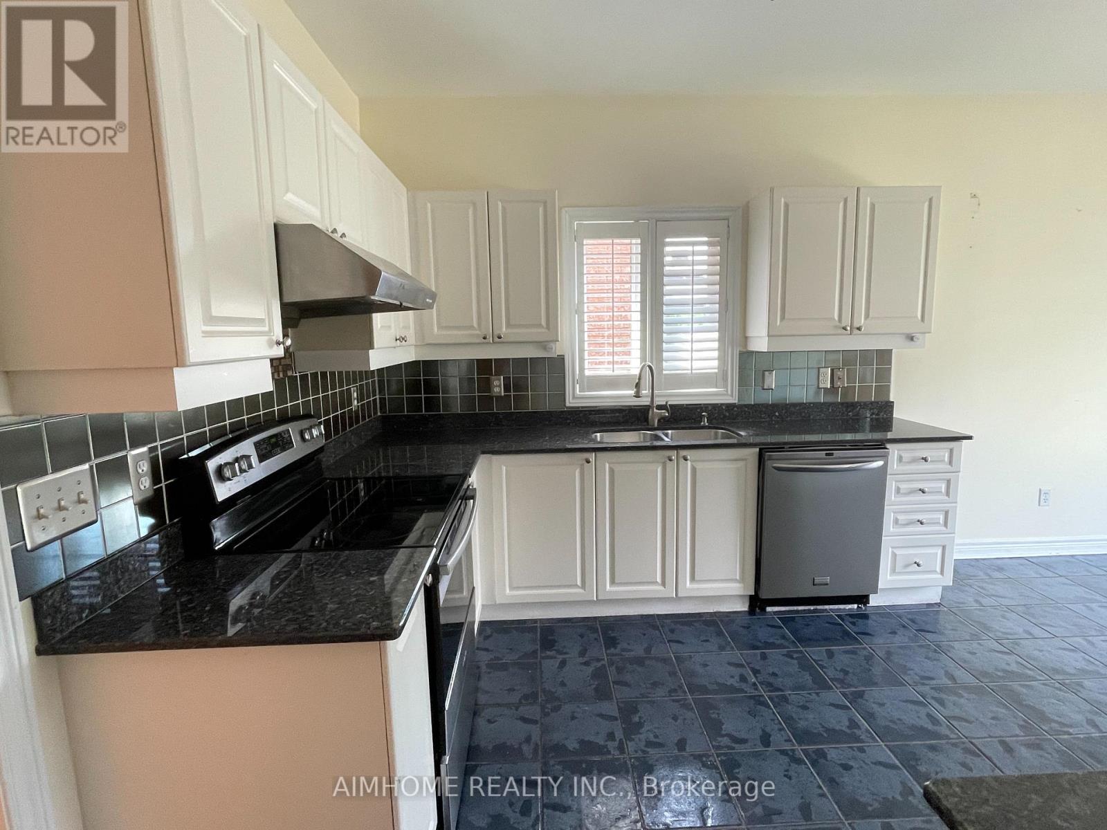 120 Sweet Water Crescent, Richmond Hill, Ontario  L4S 2B4 - Photo 6 - N12631702