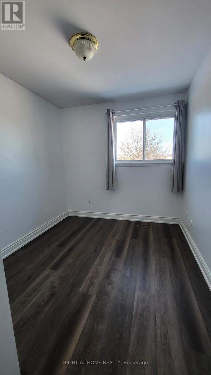 626 Abana Road, Mississauga, Ontario  L5A 1H4 - Photo 11 - W12631710