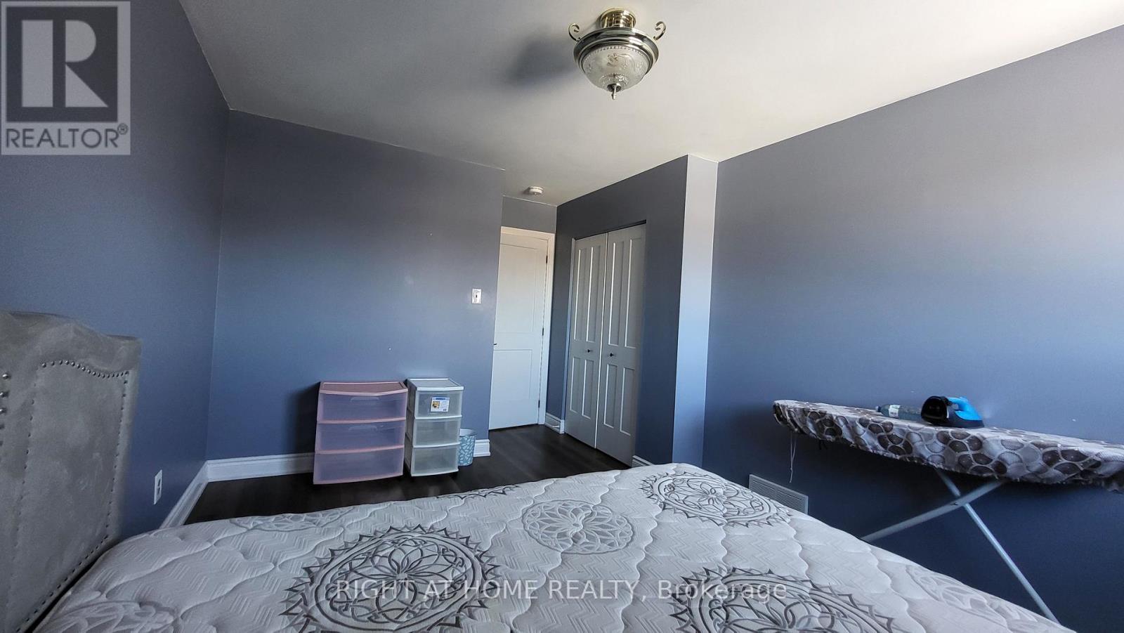 626 Abana Road, Mississauga, Ontario  L5A 1H4 - Photo 6 - W12631710